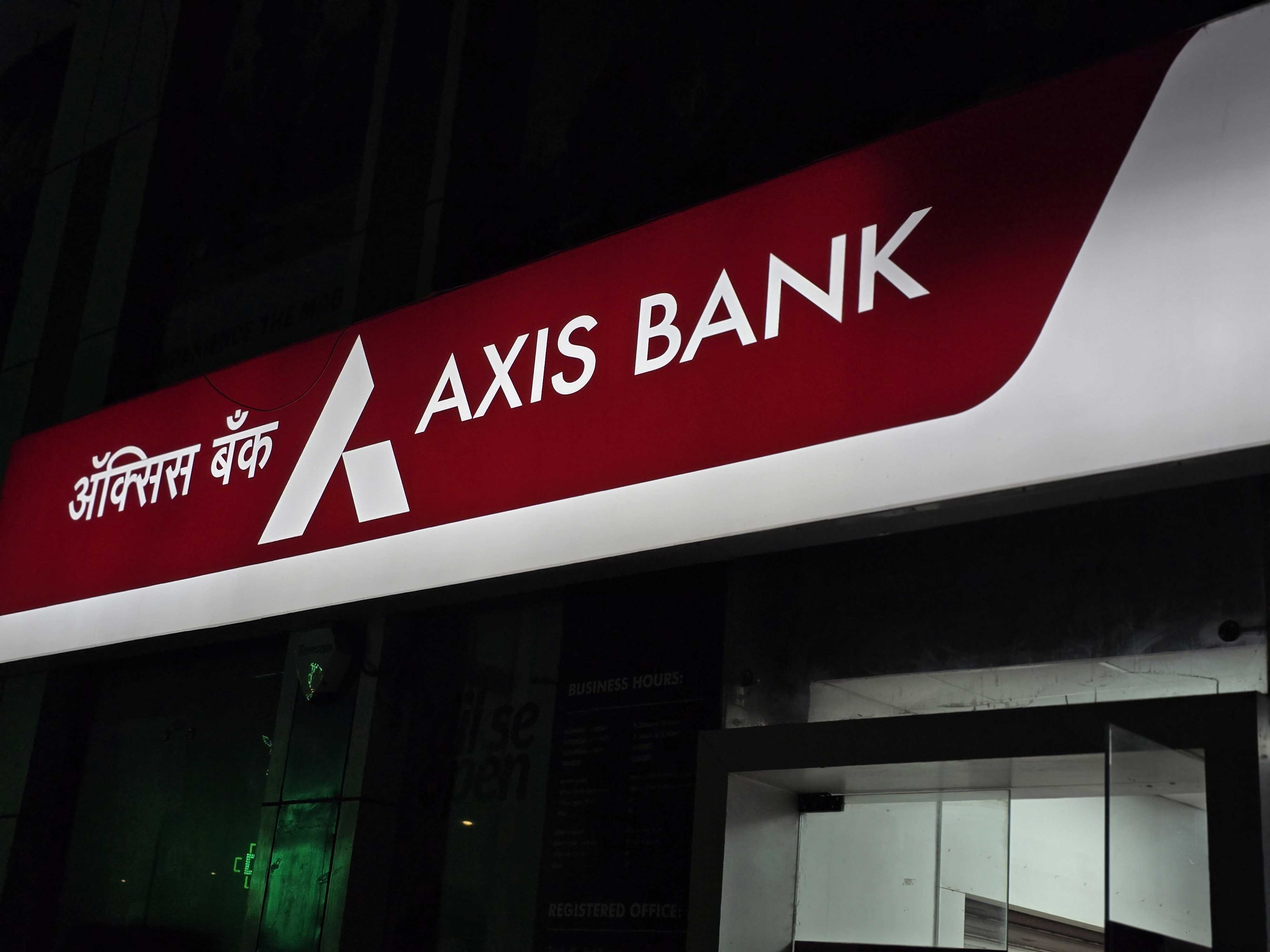 Axis Bank Q2 Results: Net Profit Rises 37%, Provisions Fall By Over 50% To Rs 1,694 Crore