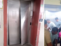 नवी मुंबई: पनवेल रेलवे स्टेशन पर लिफ्ट गिरी, 10 मिनट तक फंसे रहे चार यात्री, रेस्क्यू टीम ने निकाला बाहर