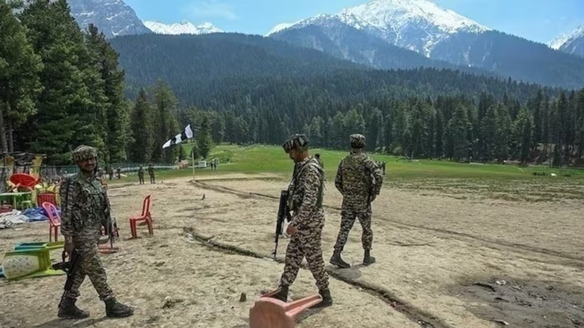 पहलगाम हमले की बरसी से पहले सेना ने जारी की तस्वीर, बताया कैसे 100 दिनों के अंदर ढेर किए तीनों आतंकी