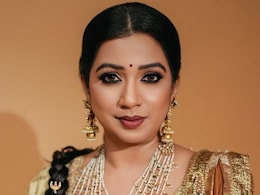 Shreya Ghoshal Reveals The Secret To Her Long Dark Hair Is An Indian <i>Nuskha</i>