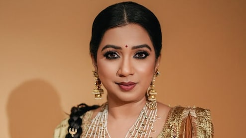 Shreya Ghoshal Reveals The Secret To Her Long Dark Hair Is An Indian Nuskha