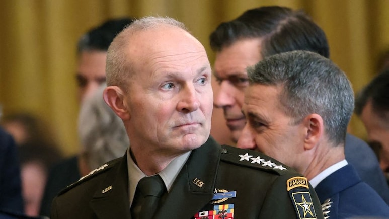 ईरान से युद्ध के बीच अमेरिकी सेना में फूट! चली गई आर्मी चीफ रैंडी जॉर्ज की नौकरी, जानें अंदर की वजह