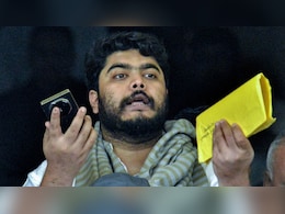 बिहार: सीवान में बवाल, पुलिस पर पथराव; RJD विधायक ओसामा शहाब पर हत्या की साजिश का आरोप