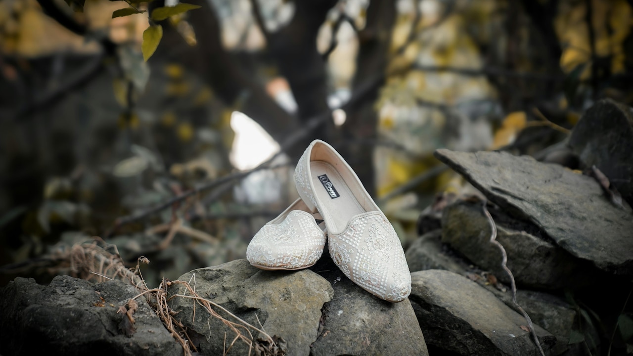 Footwear that you can choose to pair with your ethnic outfit on Baisakhi 