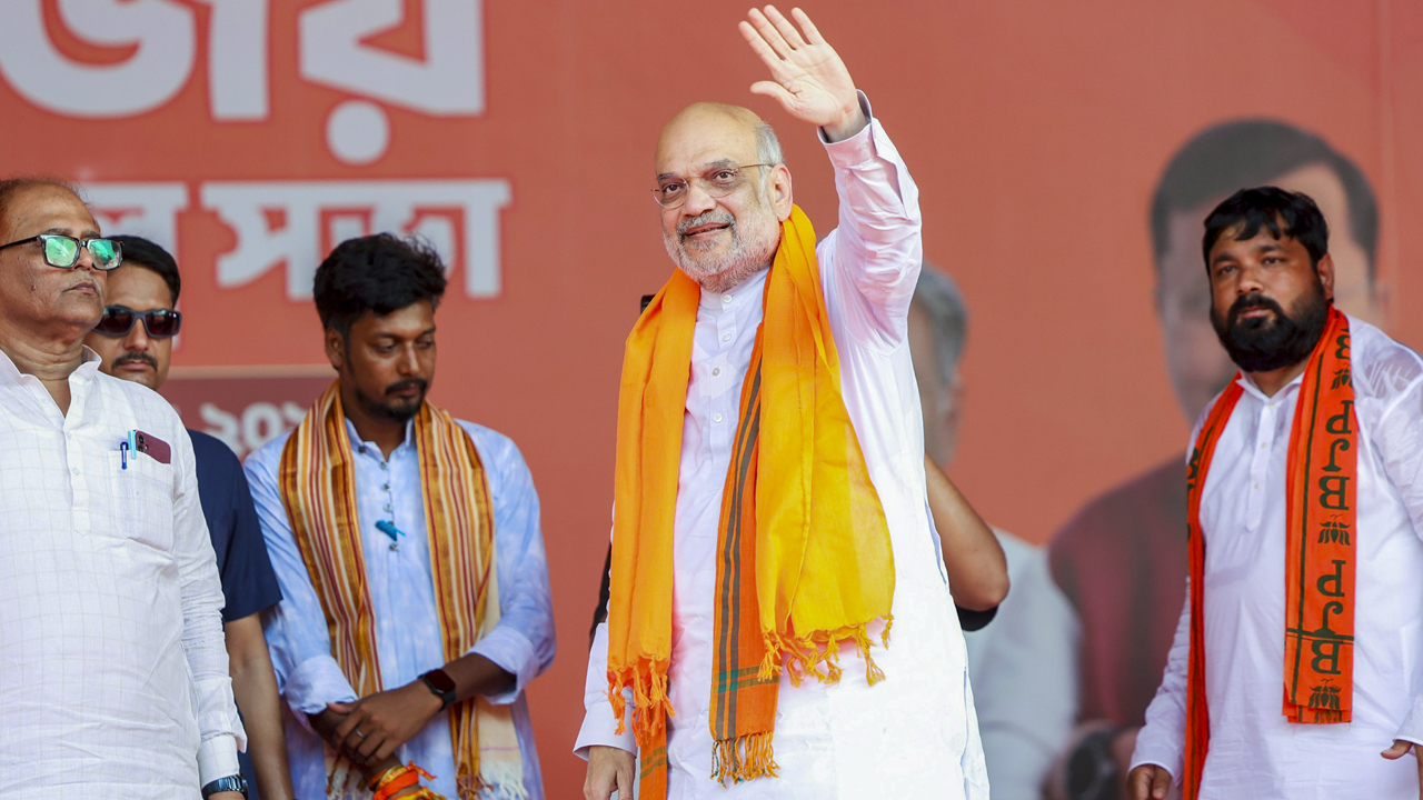 Amit Shah Counters 'Outsider CM' Charge, Targets Mamata Banerjee