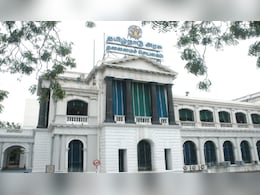 कौन हैं साई कुमार, जिन्हें चुनाव से ठीक पहले बनाया गया तमिलनाडु का नया मुख्य सचिव?