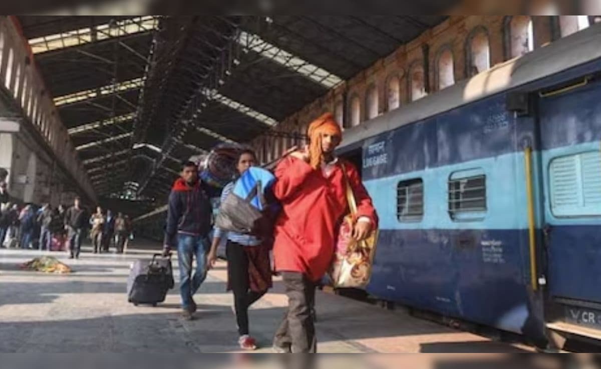Indian Railway: दिल्ली से लौकहा बाजार के लिए चलेगी स्पेशल ट्रेन, जानिए तारीख, समय और रूट
