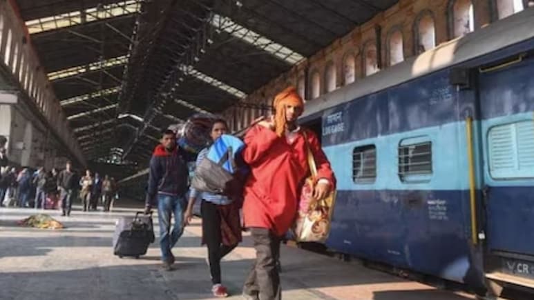 Indian Railway: दिल्ली से लौकहा बाजार के लिए चलेगी स्पेशल ट्रेन, जानिए तारीख, समय और रूट