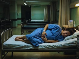 Dhule News : लग्नापूर्वीच गर्भवती, पोटातील बाळ पाडण्यासाठी भयंकर केलं; तरुणीच्या मृत्यूने कुटुंब हादरलं!