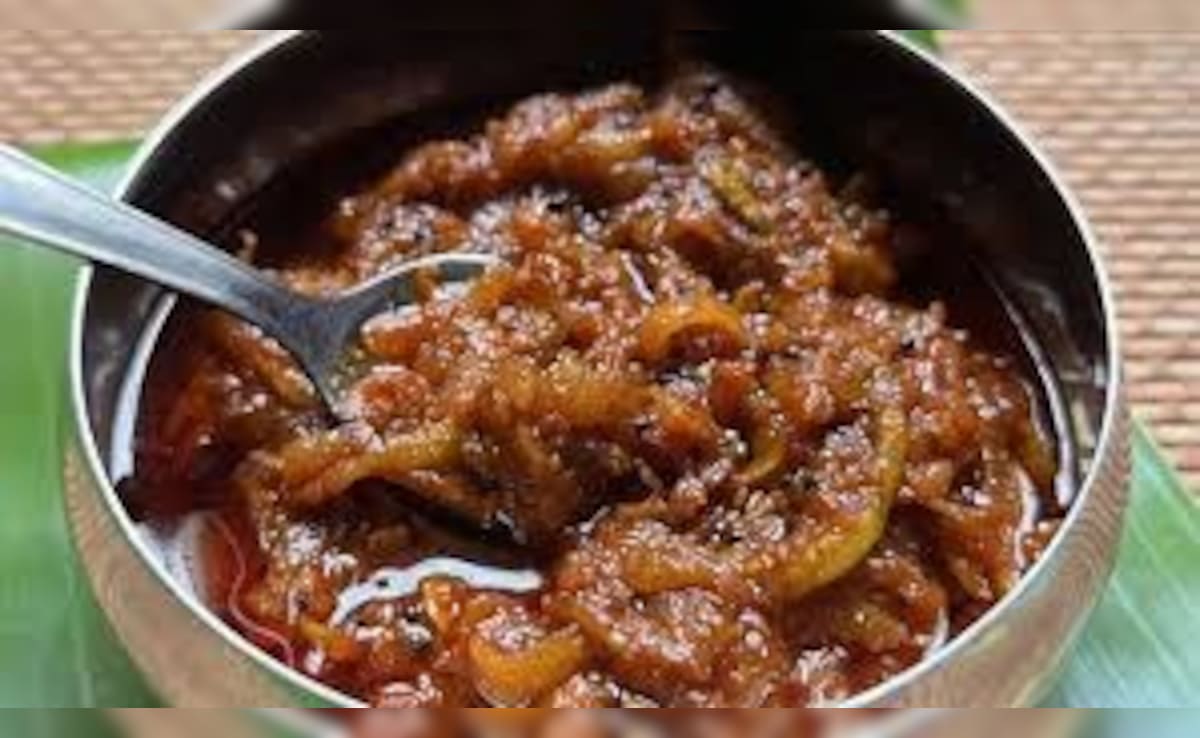 बिना मेहनत के झटपट बनाएं हींग का अचार, स्वाद ऐसा कि हर खाना बन जाएगा खास