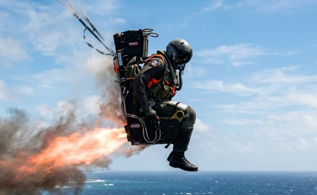 US Fighter Pilot Ejected From Aircraft In Southwest Iran: Report