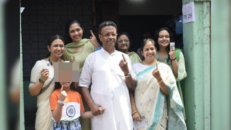 फिरहाद हकीम ने बच्ची से डलवा दिया वोट ? ममता के मंत्री की फैमिली फोटो से खड़ा हुआ बड़ा विवाद