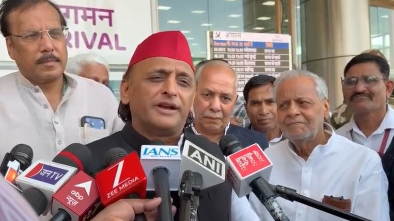 हम चाहते थे कि नीतीश पीएम पद से रिटायर हों...बिहार सीएम के राज्यसभा सदस्य की शपथ लेने पर अखिलेश यादव