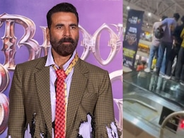Crazy Viral: Crowd Goes Berserk, Climbs Escalator Handrail To Catch A Glimpse Of Akshay Kumar. Watch