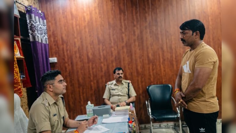 भाजपा विधायक के बेटे की थाने में लगी क्लास, पुलिस ने सड़क हादसे वाली जगह ले जाकर की पूछताछ