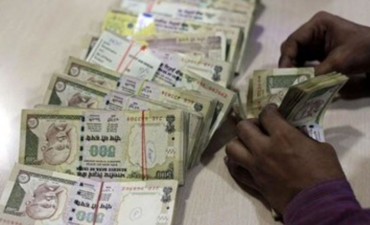 नोटबंदी के 10 साल बीते, हाई कोर्ट ने RBI को अब क्यों दिया 500-500 रुपए के नोट बदलने का आदेश?