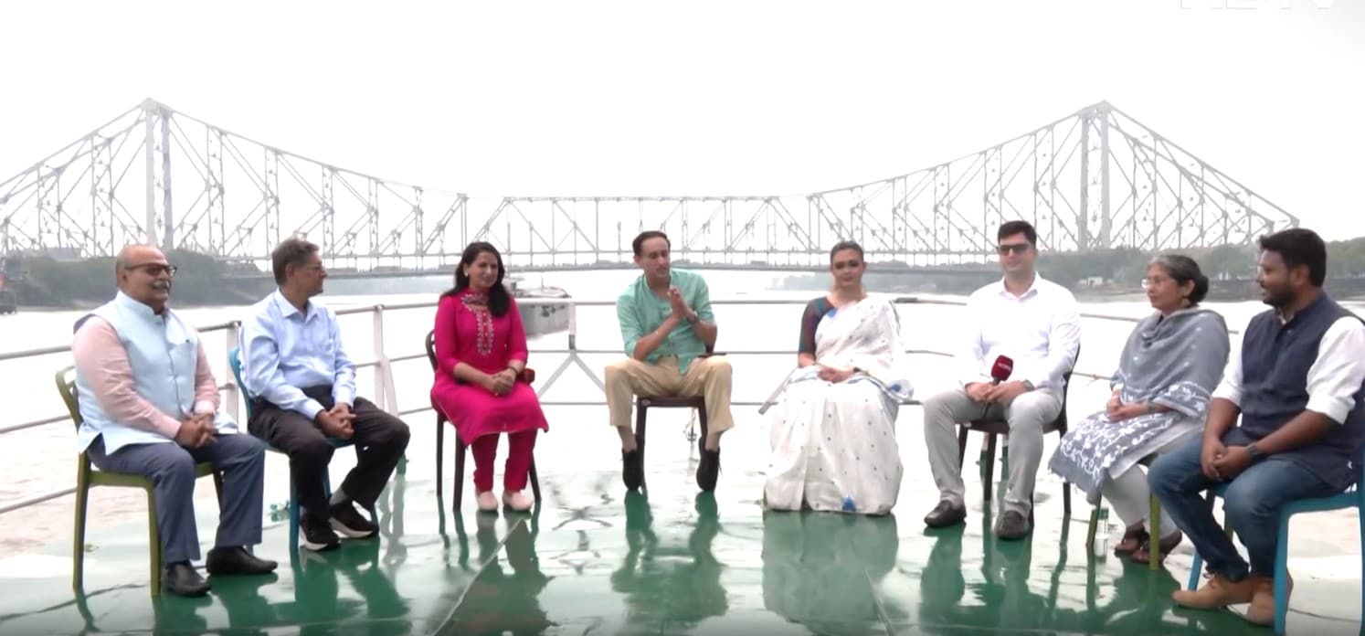 बंगाल चुनाव पर च