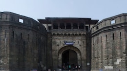 Pune's Iconic Shaniwar Wada Is A Grand Palace Turned 'Haunted' Landmark You Must Visit