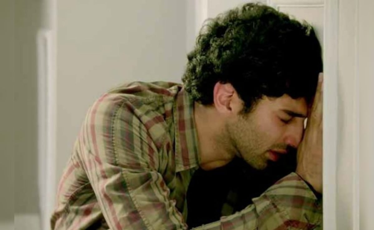 13 साल पुरानी ब्लॉकबस्टर, जो थी 90s की म्यूजिकल हिट की कॉपी, अरिजीत सिंह को मिली पहचान, 12 करोड़ बजट में कमाए 109 करोड़