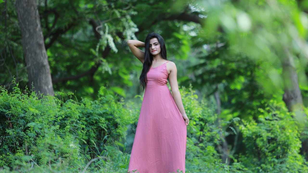 Bought Maxi Dresses That Drag Even With Heels? These Top 10 Lengths Sit Right