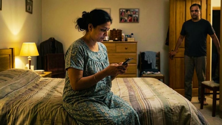 Solapur News : पतीनेच घात केला, पत्नीला जिवंत जाळलं; धक्कादायक घटनेने शहरात खळबळ