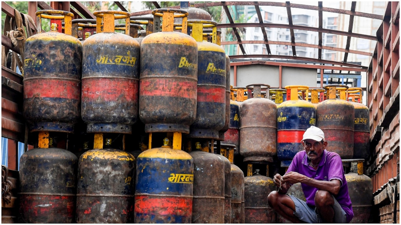 Prices Of Commericial LPG Cylinders Reduced. Check Price In Your City