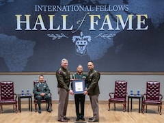 अमेरिका में भारत के सेना प्रमुख को बड़ा सम्मान, 'हॉल ऑफ फेम' में हुए शामिल, जानिए क्यों महत्वपूर्ण