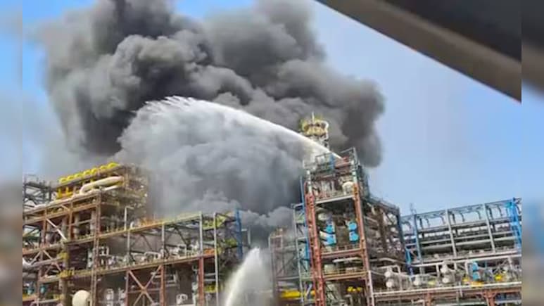 HRRL रिफाइनरी हादसा: HPCL ने जारी किया स्पष्टीकरण, बताया कैसे और कहां लगी थी आग