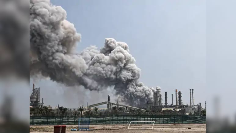 जंग के बीच ईरान की बदली रणनीति ने बढ़ाई पड़ोसी देशों की टेंशन, अब पानी प्लांट पर भी हमला