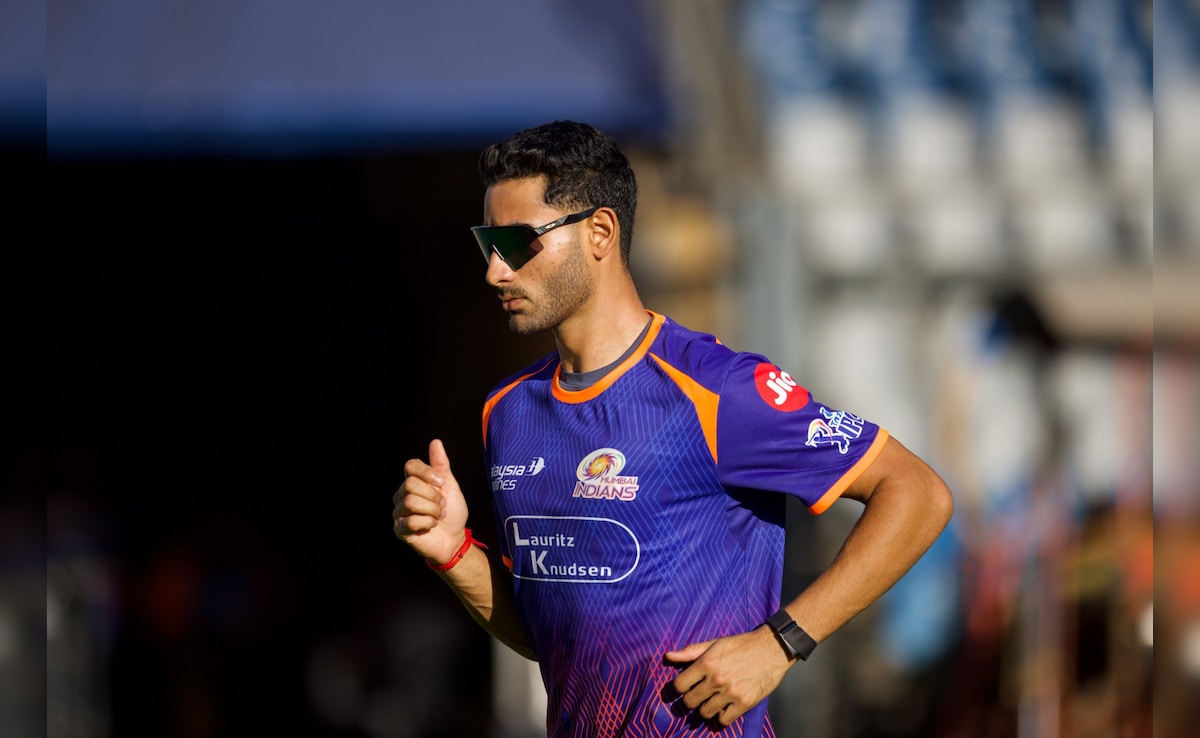 IPL 2026: कौन हैं कृष भगत? जिन्हें मुंबई ने बीच सीजन में अपने साथ जोड़ा, लखपति बन गए