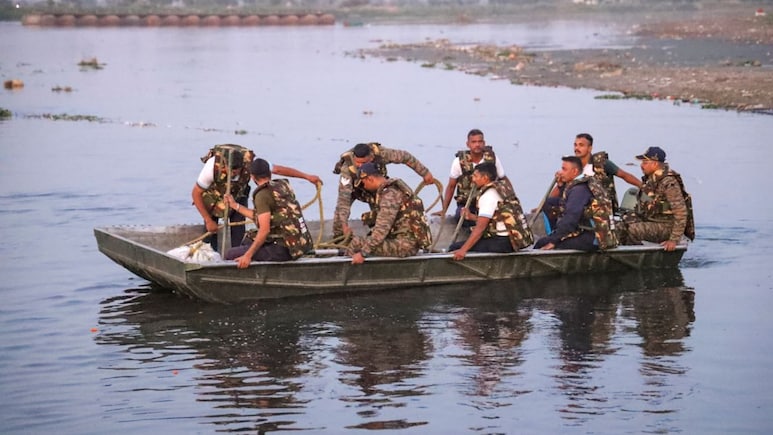 'कल सब भले-चंगे गए थे', यमुना बोट हादसों में अपनों को खोने वालों की आपबीती