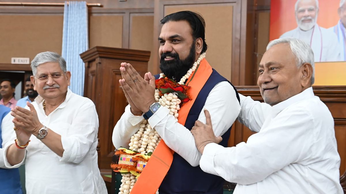 बिहार में सरकारी कर्मचारियों के लिए खुशखबरी, DA 2 प्रतिशत बढ़ा, करीब 9 लाख लोगों को सीधा फायदा