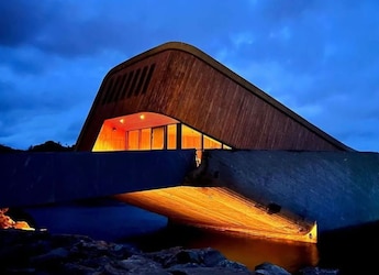 Subway To Undersea: 8 Michelin Restaurants In Surprising Locations Around The World