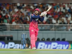 Vaibhav Sooryavanshi, RR vs DC: वैभव सूर्यवंशी टी-20 में वर्ल्ड रिकॉर्ड बनाने के करीब, दिल्ली के खिलाफ 1 छक्के लगाते ही रच देंगे इतिहास