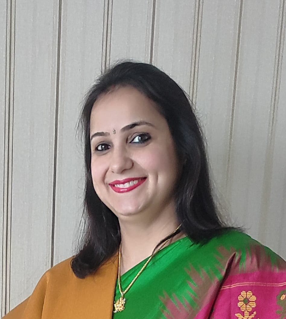 एयरपोर्ट, एक्सप्रेस-वे, मेट्रो...यूपी सिर्फ विकास नहीं कर रहा, वो त्रासदियों को जवाब दे रहा है!