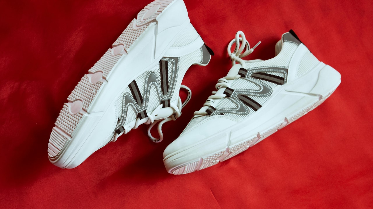Why White Sneakers Look Dirty After Cleaning And Which Ones Stay Fresh