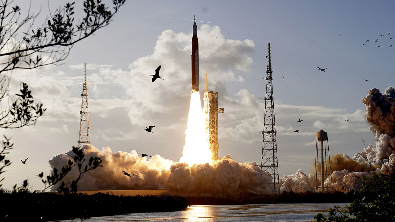 Artemis II Crew Manually Pilots Orion Spacecraft After Successful Separation