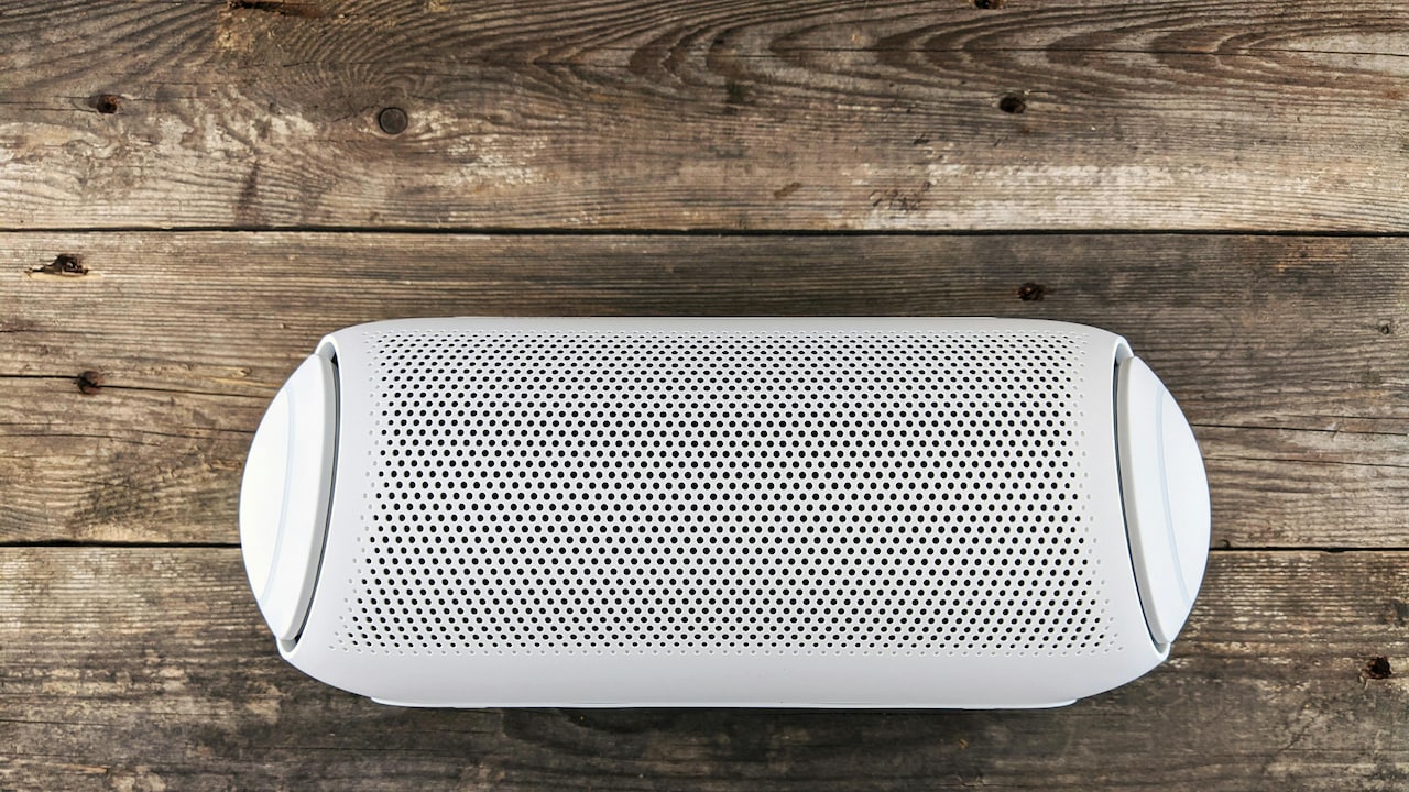 Why Do Some Speakers Sound Loud But Not Clear?