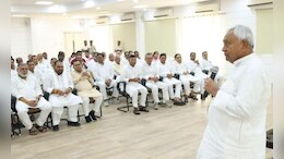 नीतीश के इस्तीफे के 7 दिन बीते, विधायक दल का नेता क्यों नहीं चुन पा रही JDU? ये रहे 3 अहम कारण
