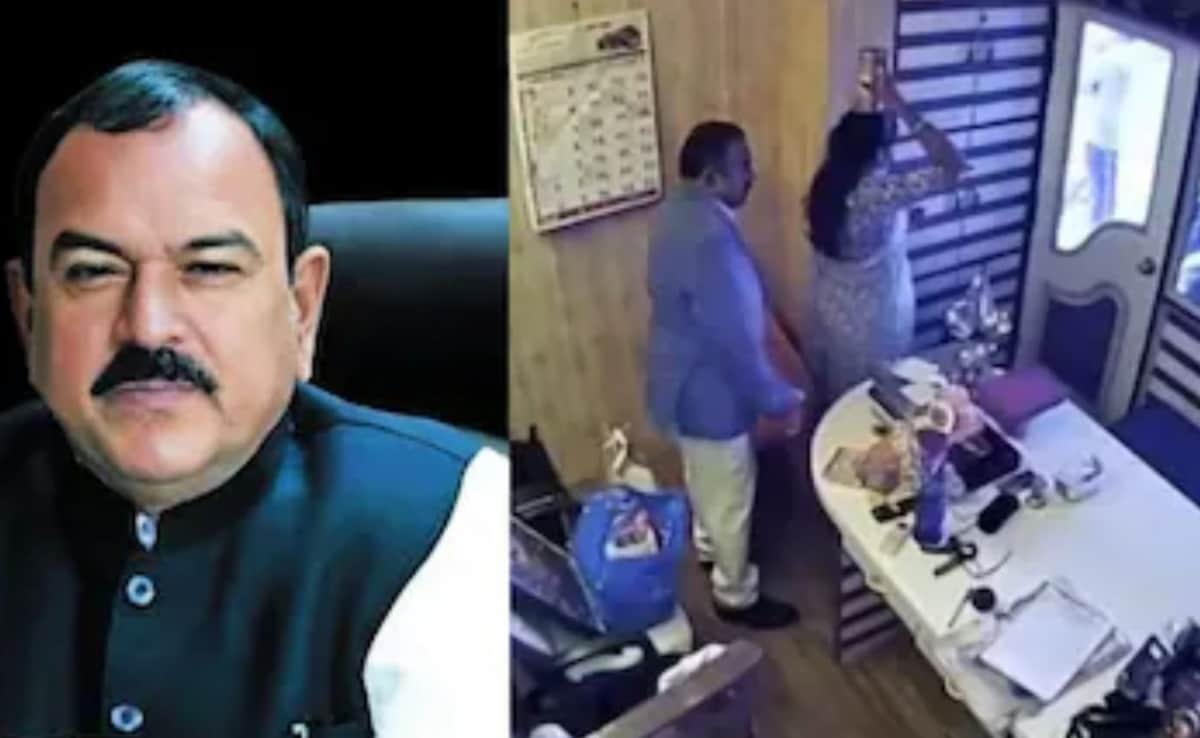 अशोक खरात केस में नया मोड़, जिसने शिकायत की वही निकला आरोपी, पुलिस को मिले 121 अश्लील वीडियो क्लिप