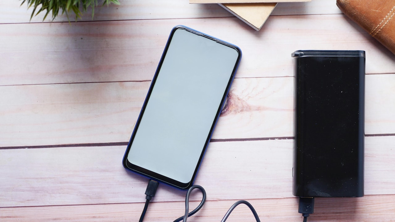 7 Best Fast Charging Power Banks With Safe And Reliable Performance
