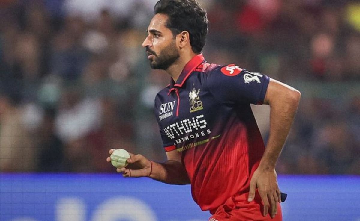 GT vs RCB: भुवनेश्वर कुमार का टी20 में ऐतिहासिक कारनामा, ऐसा महारिकॉर्ड बनाने वाले पहले भारतीय तेज गेंदबाज बने