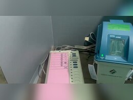 LIVE: EVM में बीजेपी के बटन पर लगा दिया 'टेप', अमित मालवीय ने कर दी फिर मतदान की मांग, चुनाव आयोग ने दिया जवाब
