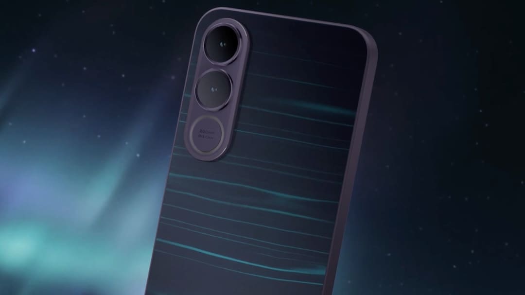 Vivo V70 FE Launched With 200MP Camera, 6.83-Inch Display, 7,000mAh Battery — Full Specs, Features, Price In India