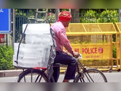 Delhi Records Hottest Day In May, Temperature Settles At 40.6 Degrees