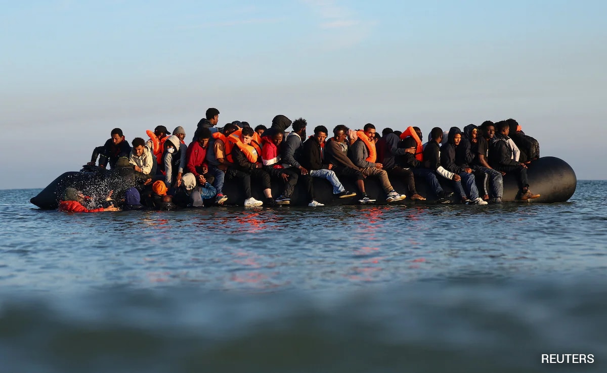 UK To Pay France Up To $892 Million In Deal To Reduce Migrant Crossings