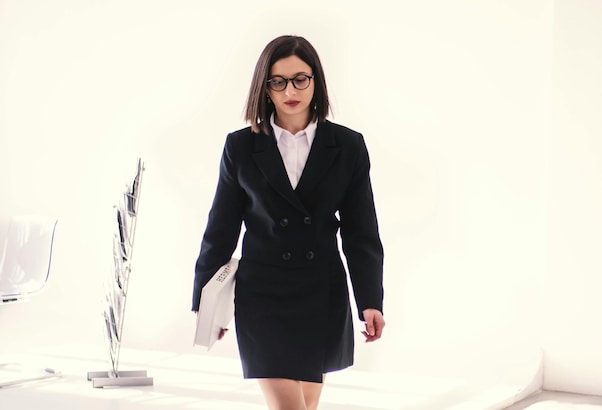 Office Tips: स्&zwj;मार्ट लोगों में होती हैं ये 7 आदतें, क्&zwj;या आपमें हैं?