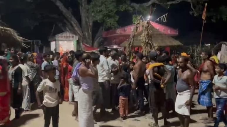 Bihar:  डीजे पर बजा 'चिराग' का गाना तो भड़क गए तेजस्वी समर्थक, जमकर चले ईंट-पत्थर