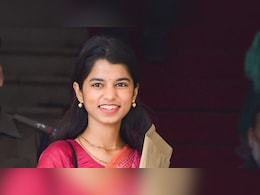 ब&zwj;िहार में नए सीएम के नाम की घोषणा से पहले मैथ&zwj;िली ठाकुर का बयान, बोलीं- पूरी प्रक्रिया में हम...&nbsp;