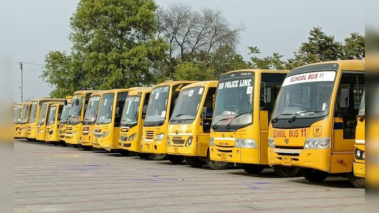 10 में से 3 बसें इलेक्ट्रिक रखनी होगी, दिल्ली की EV पॉलिसी में स्कूलों के लिए बनी गाइडलाइन